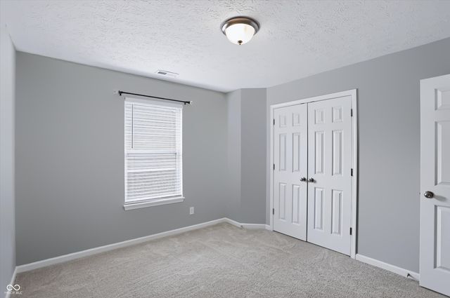 8720 New Heritage Drive, Indianapolis, IN 46239