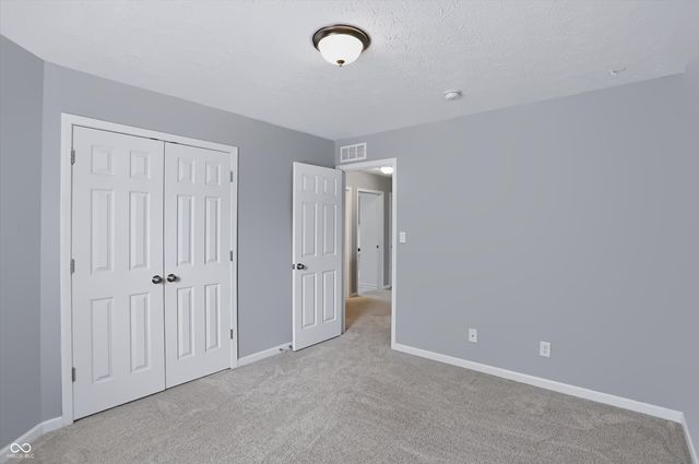8720 New Heritage Drive, Indianapolis, IN 46239