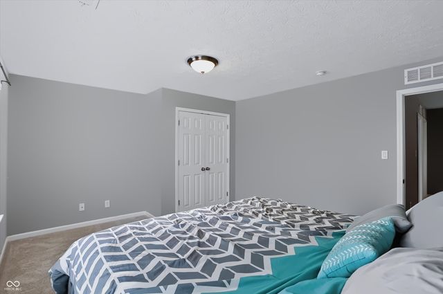 8720 New Heritage Drive, Indianapolis, IN 46239
