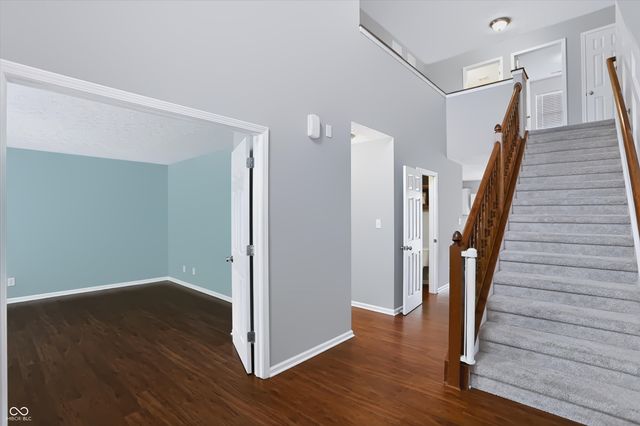 8720 New Heritage Drive, Indianapolis, IN 46239