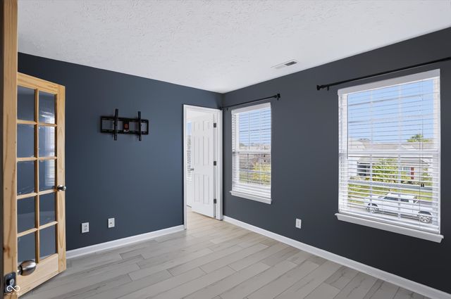 8720 New Heritage Drive, Indianapolis, IN 46239