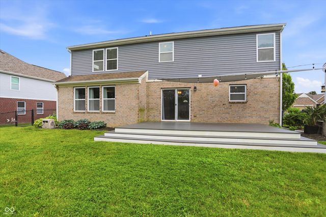 8720 New Heritage Drive, Indianapolis, IN 46239
