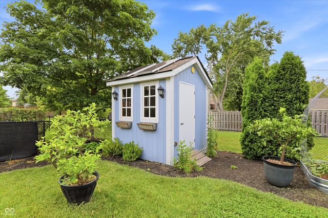 8720 New Heritage Drive, Indianapolis, IN 46239