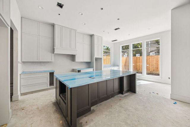 2205 North Boulevard, Houston, TX 77098