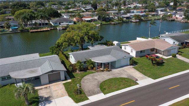 4114 SUNRAY DRIVE, Holiday, FL 34691