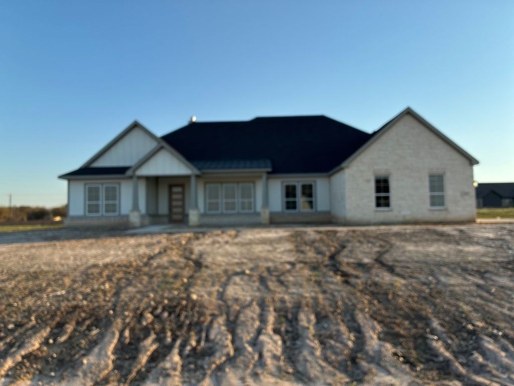 12405 Crystal Drive, Krum, TX 76249 — exterior