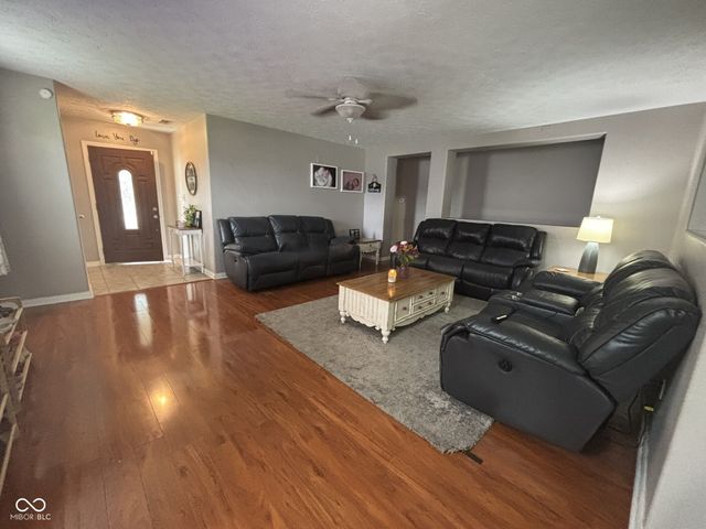 2463 Borax Court, Indianapolis, IN 46239