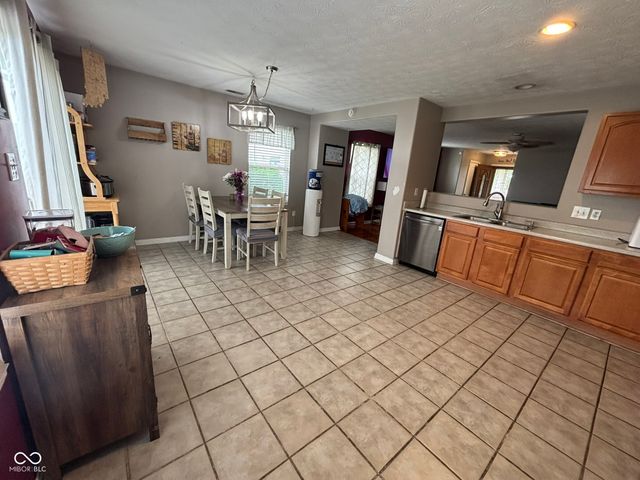 2463 Borax Court, Indianapolis, IN 46239