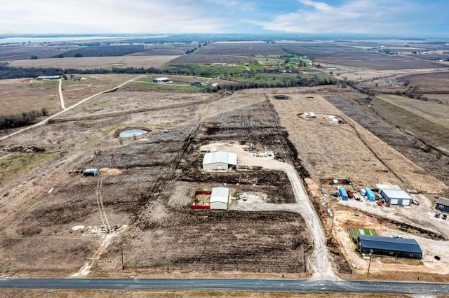 1889 County Road 487, Taylor, TX 76574
