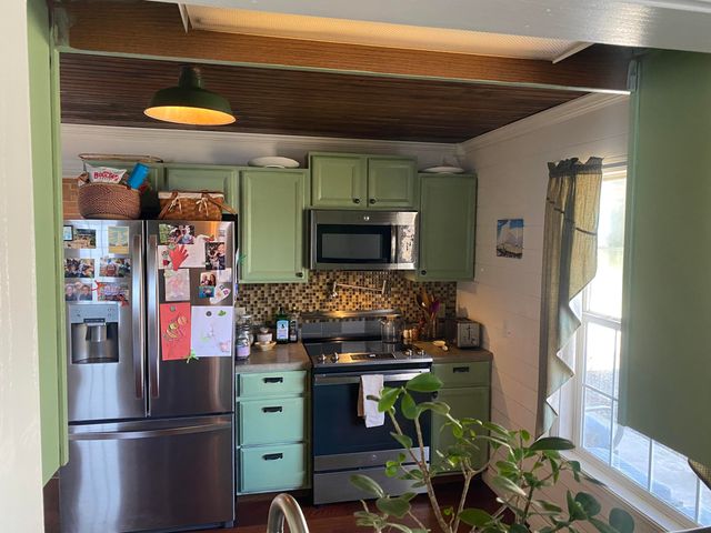 815 E Benton Avenue, Ava, MO 65608