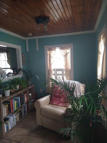 815 E Benton Avenue, Ava, MO 65608