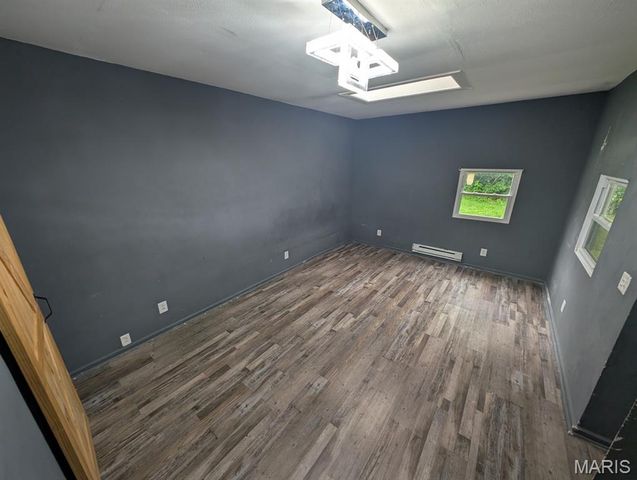 24 S 14th Street, Belleville, IL 62220