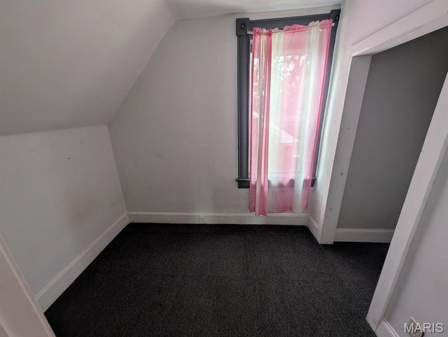 24 S 14th Street, Belleville, IL 62220