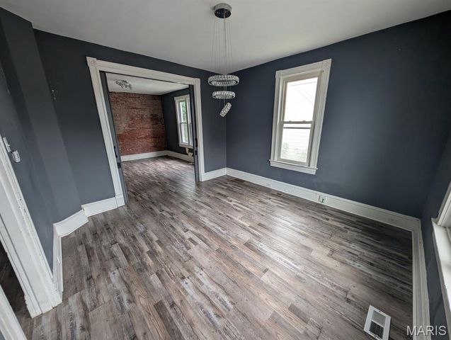 24 S 14th Street, Belleville, IL 62220