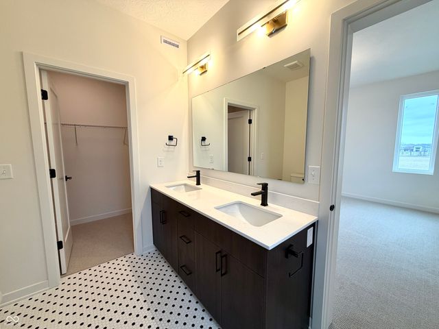 17452 Carrier Drive, Westfield, IN 46074