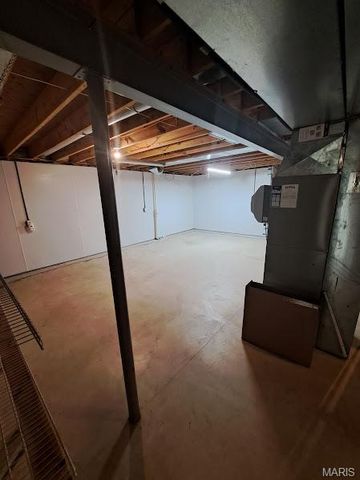 1540 Lienemann Drive 21, St Peters, MO 63303