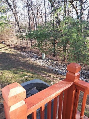 1540 Lienemann Drive 21, St Peters, MO 63303