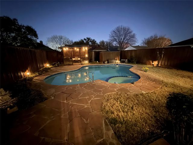 4227 Country Brook Drive, Dallas, TX 75287