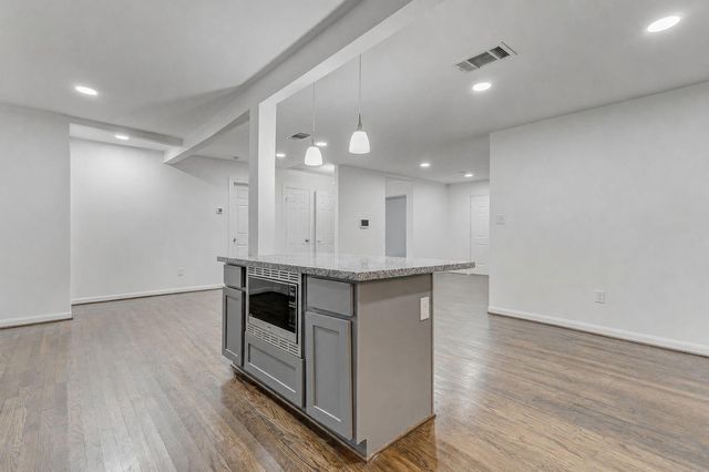 907 Whitaker Avenue, Pasadena, TX 77506