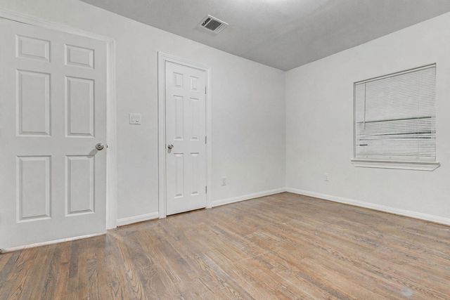 907 Whitaker Avenue, Pasadena, TX 77506