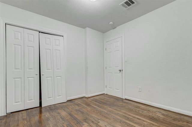 907 Whitaker Avenue, Pasadena, TX 77506