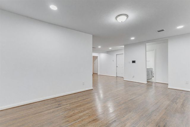 907 Whitaker Avenue, Pasadena, TX 77506