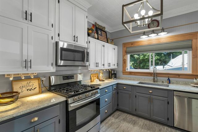 50 Gilford Avenue, Laconia, NH 03246