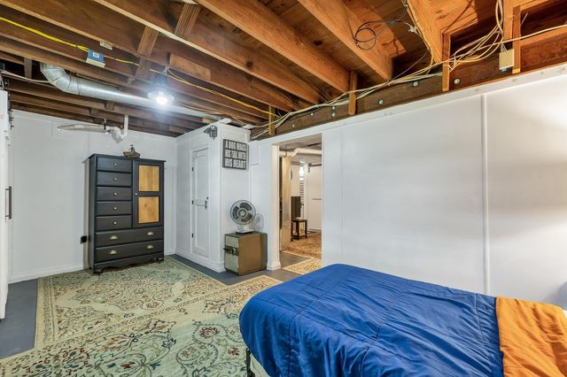 50 Gilford Avenue, Laconia, NH 03246
