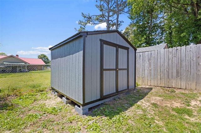 11 Hawk Road, Cartersville, GA 30121