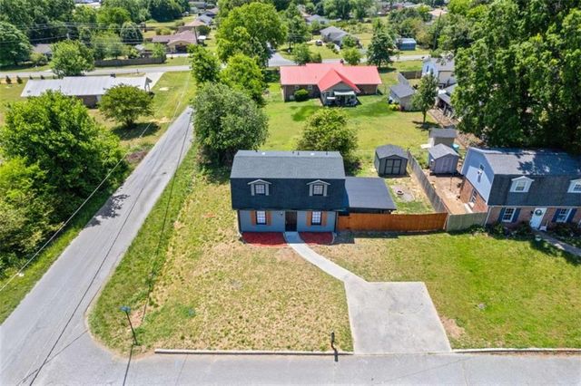11 Hawk Road, Cartersville, GA 30121