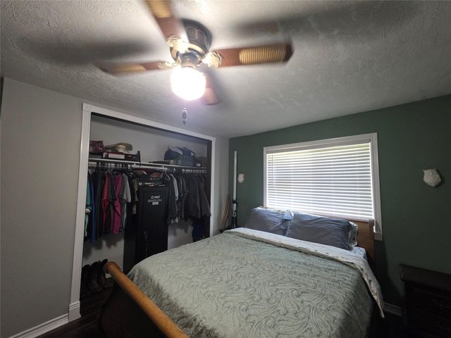 8646 Flower Path Street, Houston, TX 77044