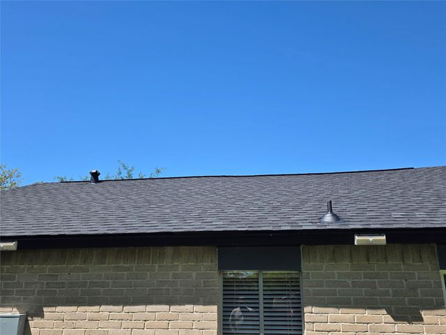 8646 Flower Path Street, Houston, TX 77044