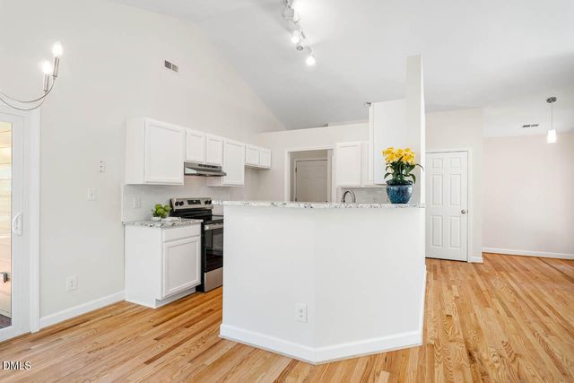 113 Riverbirch Point, Carrboro, NC 27510