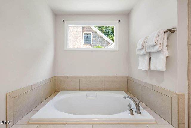 113 Riverbirch Point, Carrboro, NC 27510