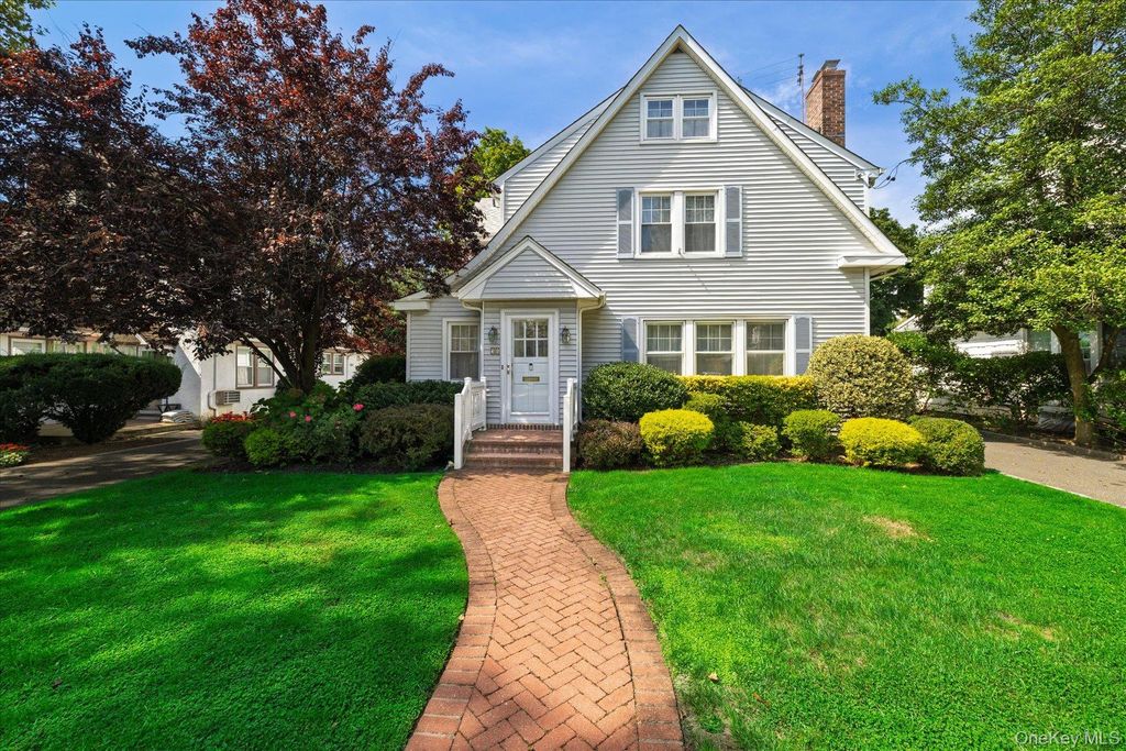 38 Fern Street, Floral Park, NY 11001 — exterior