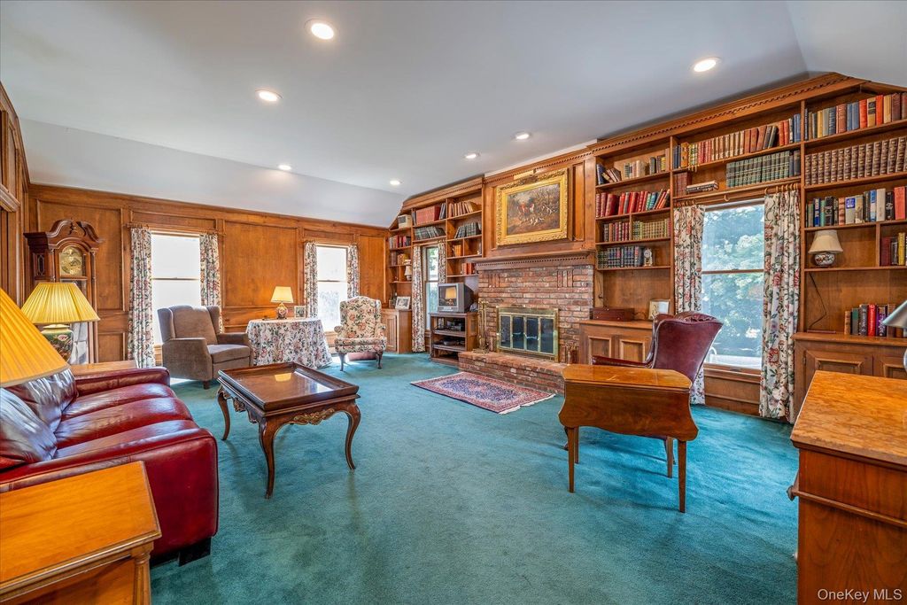 38 Fern Street, Floral Park, NY 11001 — photo 2