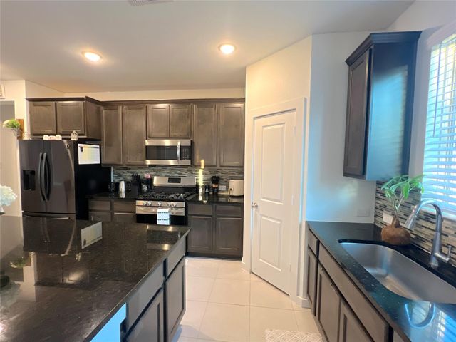 5147 Klein Orchard Drive, Houston, TX 77066