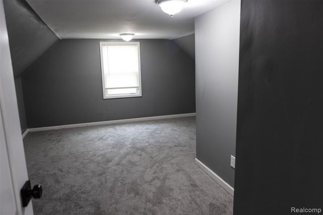 14870 Pinehurst Street, Detroit, MI 48238