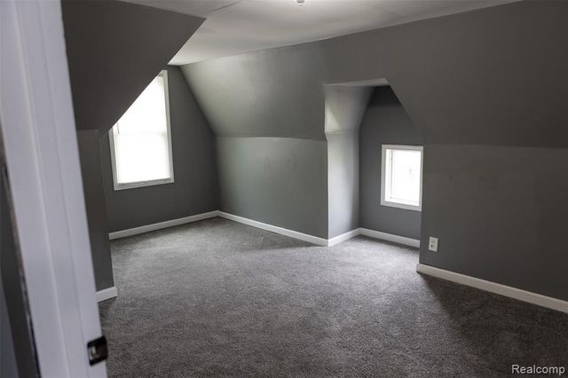 14870 Pinehurst Street, Detroit, MI 48238