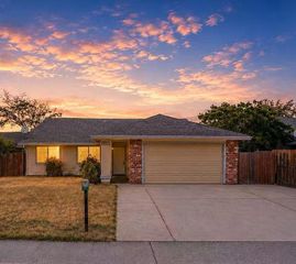 7913 Cottonleaf Way, Sacramento, CA 95828