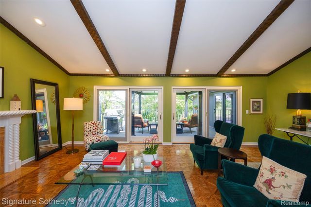 1897 Pine Ridge Lane 12, Bloomfield Charter Township, MI 48302