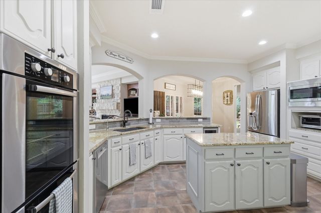 4420 Crown Knoll Circle, Flower Mound, TX 75028