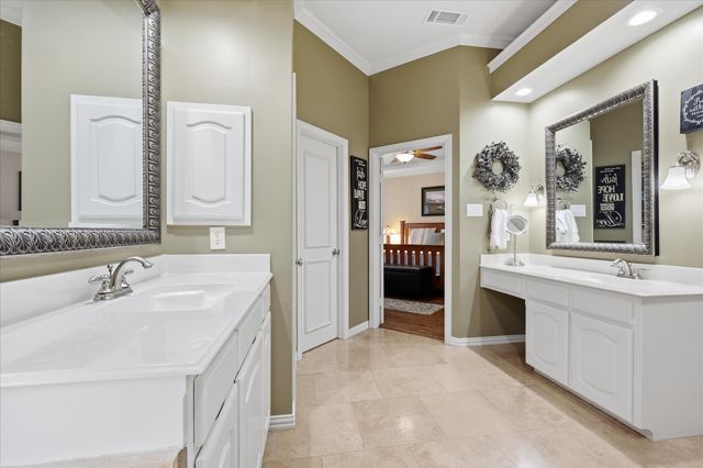 4420 Crown Knoll Circle, Flower Mound, TX 75028