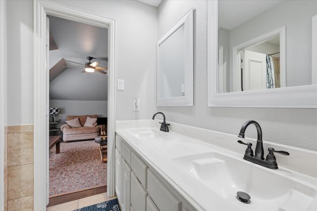 4420 Crown Knoll Circle, Flower Mound, TX 75028