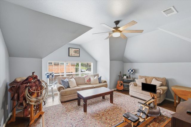 4420 Crown Knoll Circle, Flower Mound, TX 75028