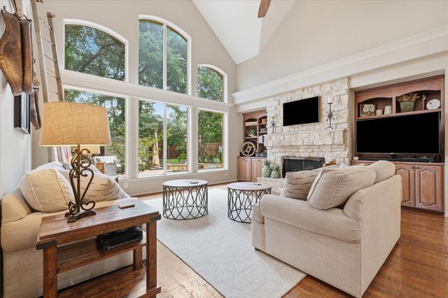 4420 Crown Knoll Circle, Flower Mound, TX 75028