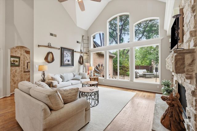 4420 Crown Knoll Circle, Flower Mound, TX 75028