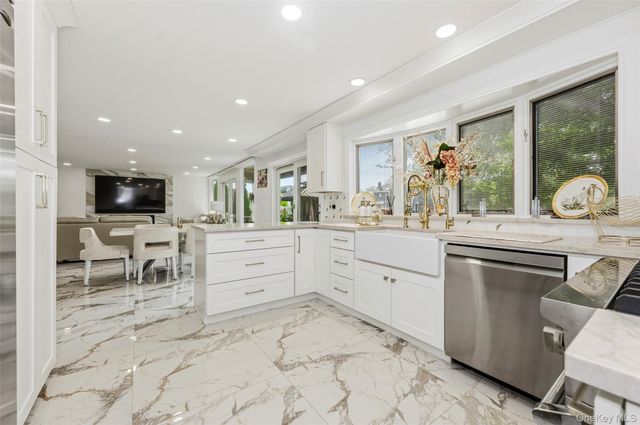 167 Lagoon Drive E, Lido Beach, NY 11561