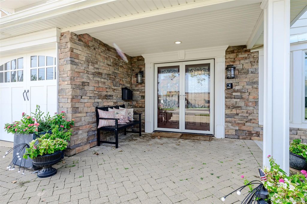 167 Lagoon Drive E, Lido Beach, NY 11561 — photo 4