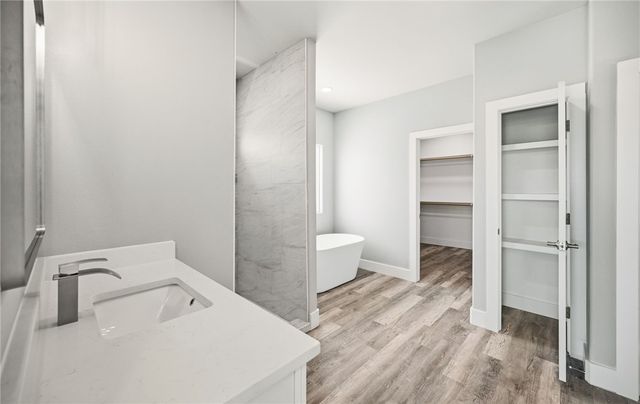 15501 Cruiser St B, Corpus Christi, TX 78418